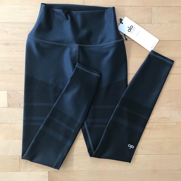 SOLD OUT Alo High-Waist Tech Lift Airbrush Legging - Picture 5 of 5